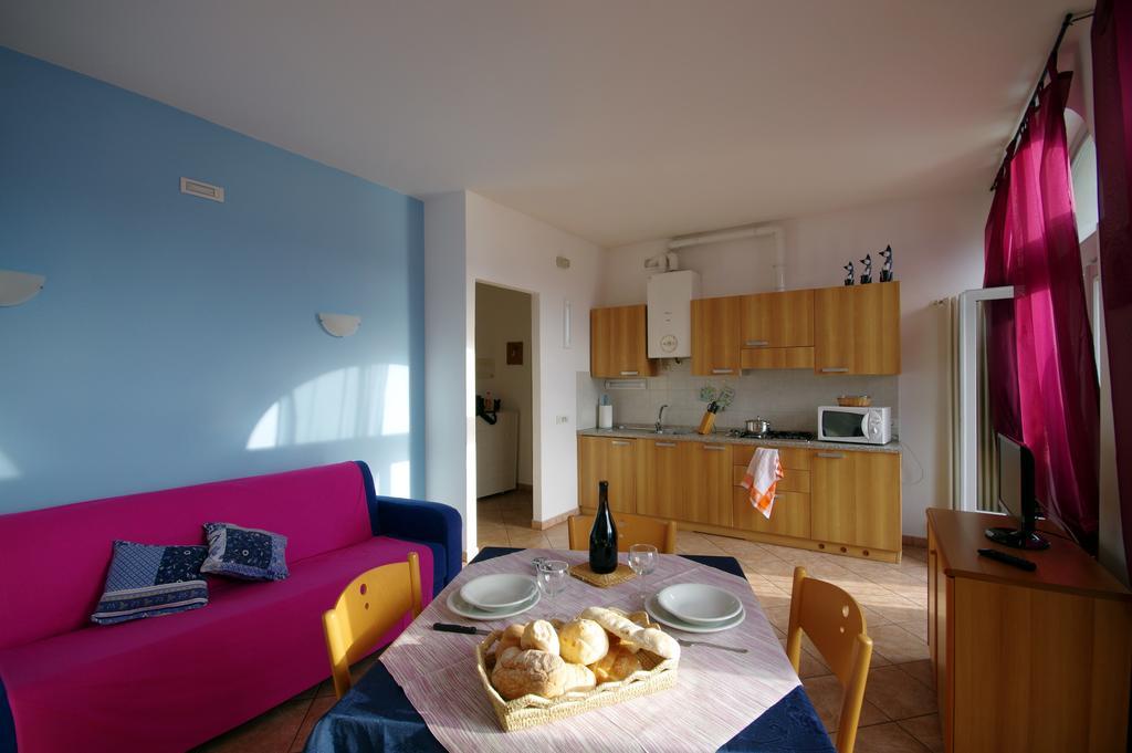 Residence Celeste Меццегра Экстерьер фото